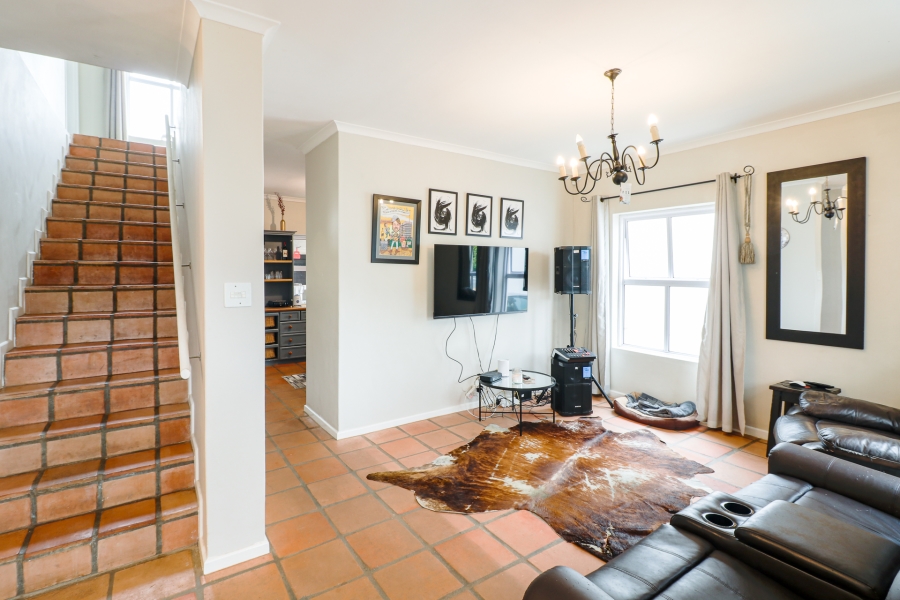 3 Bedroom Property for Sale in Paradyskloof Western Cape